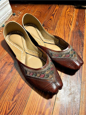 Brown & Red Embroidered Flats